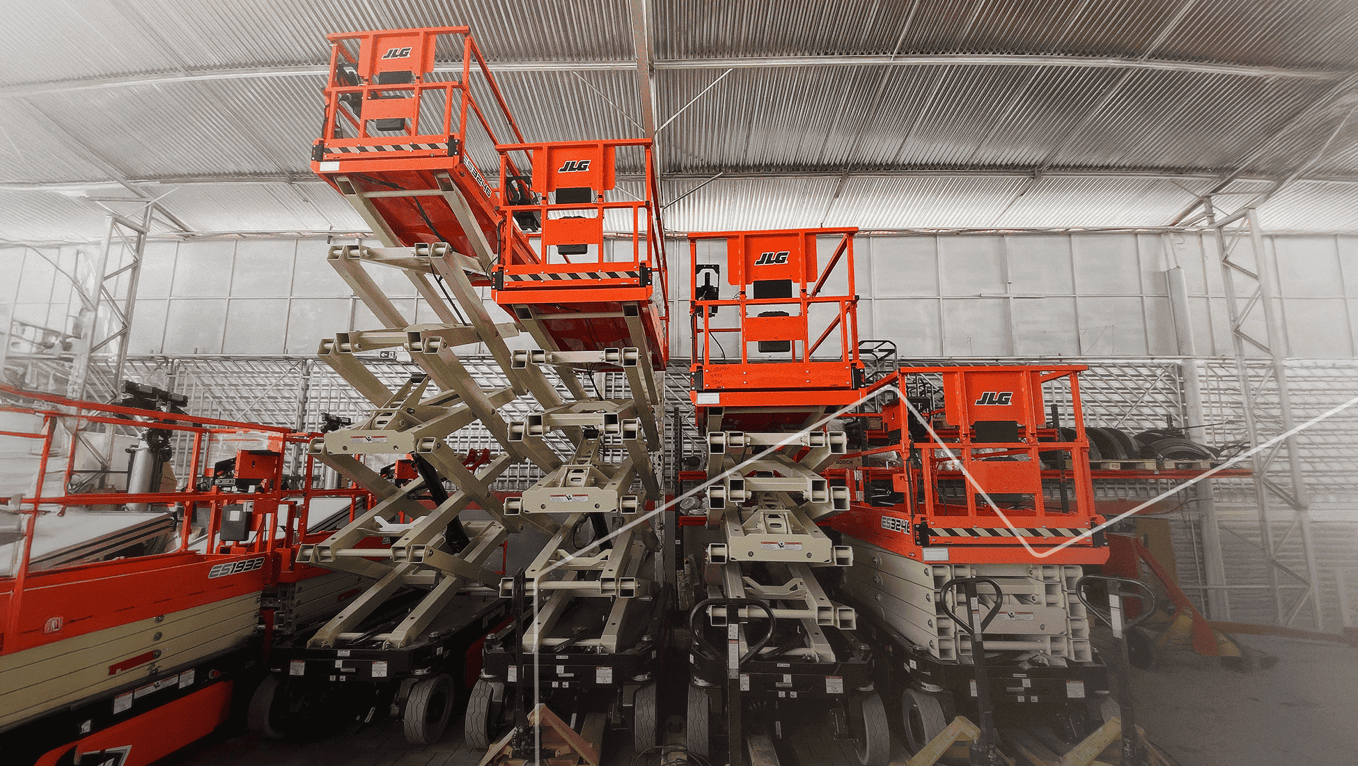 5 SERVIÇOS IDEAIS PARA USAR UMA PLATAFORMA ELEVATÓRIA TIPO TESOURA
